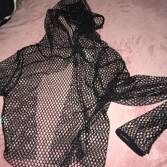 🖤🖤Black Caged crop jacket 💁‍♀️🖤🖤 - Picture 1 of 3